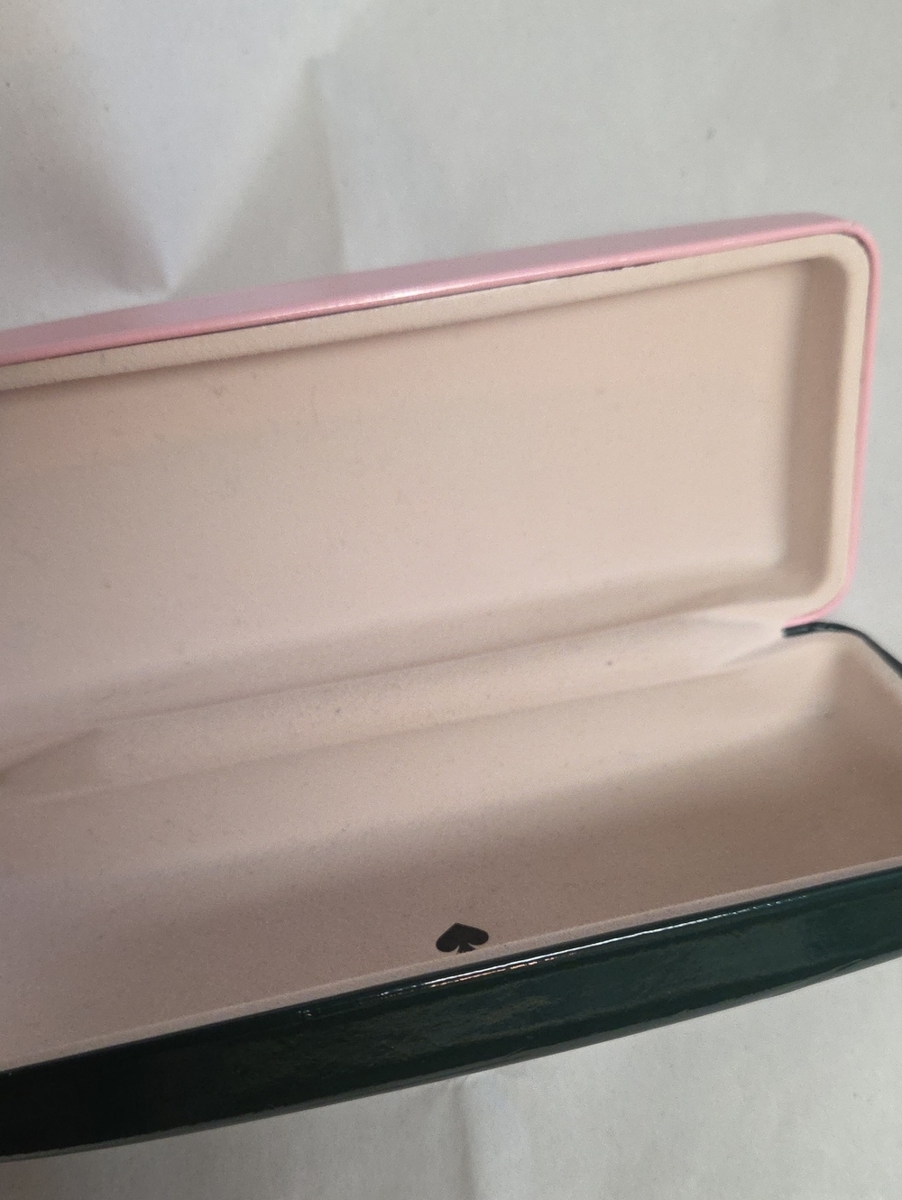 Kate Spade Hard Shell Case - Picture 5 of 12